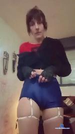 mala81 cam4 livecam show performer room profile