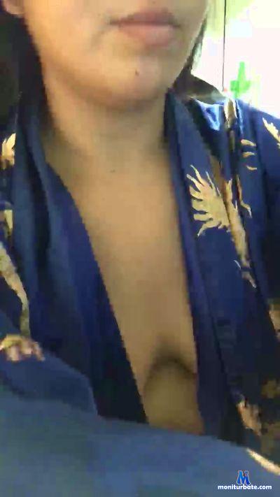 YelenaYuyo cam4 bisexual performer from Republic of Chile  