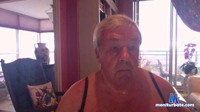 johnhenrywalker cam4 bisexual performer from Canada  