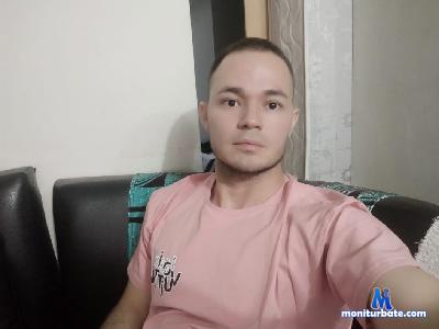 alejandro_433 cam4 bisexual performer from Republic of Colombia orgy feet cum striptease pussy ass alejandro_433 