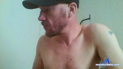 OtterBoXXXX cam4 gay performer from United States of America  