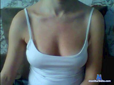 AmySweetHoney cam4 bisexual performer from Republic of Poland C2C cum striptease spanking pussy ass feet 