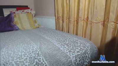 alexxa1 cam4 straight performer from Romania masturbation squirt smoke bigass cute hairy 