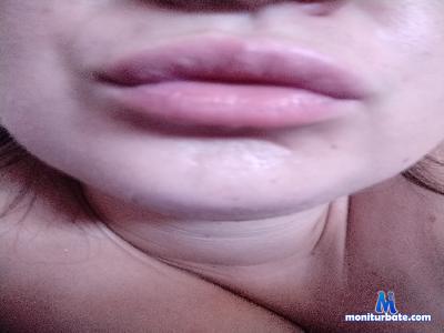 Biondinadivina cam4 bisexual performer from Republic of Italy  