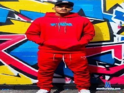 brad_jackson18 cam4 gay performer from Republic of Colombia C2C taboo cute armpits milk masturbation feet 