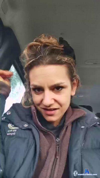 RomaDea cam4 bicurious performer from Republic of Italy bdsm anal squirt amateur 