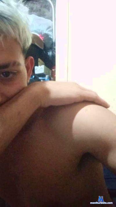 bren64 cam4 bisexual performer from Argentine Republic  