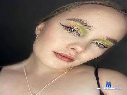AinsleyCrockett cam4 live cam performer profile