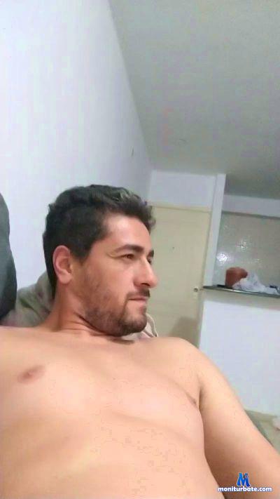 WillianU32 cam4 straight performer from United States of America  