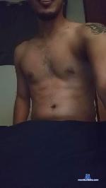 MaxOFiMoon cam4 livecam show performer room profile