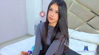 Abril_Hills cam4 bicurious performer from Republic of Colombia armpits femdom blowjob milk feet pussy cum 