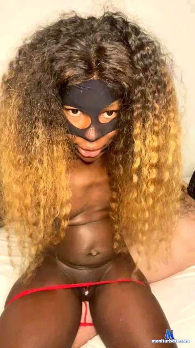 Leonthia cam4 straight performer from Republic of Italy bdsm amateur lesbian 