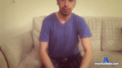 rayyan2020 cam4 bisexual performer from United States of America  