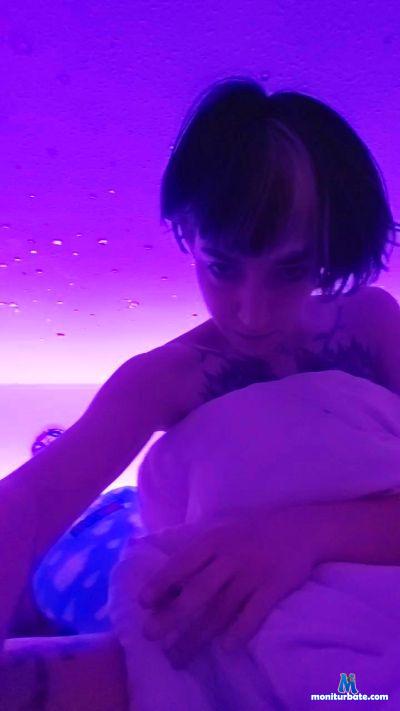 Oneybeezz cam4 bisexual performer from French Republic feet cosplay cute ass pussy smoke 