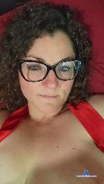 MichelleMezz cam4 livecam show performer room profile