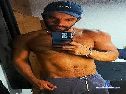 Moreno_Gigante cam4 live cam performer profile