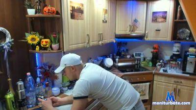 Zeus__xXx cam4 bisexual performer from Commonwealth of Australia outside forest muscled naked cum 
