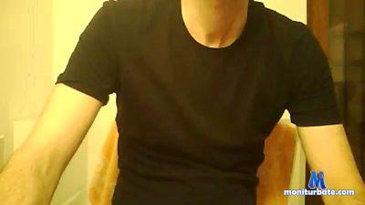 firdef85 cam4 gay performer from Republic of Italy  