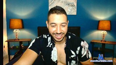 Aaron_scot cam4 bicurious performer from Republic of Colombia beard muscle cum latin 