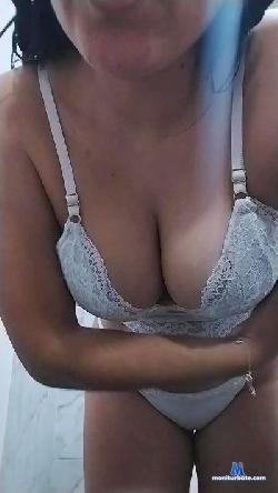KimK32 cam4 live cam performer profile
