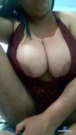 lunna32 cam4 live cam performer profile