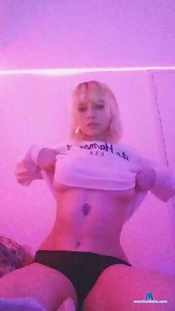 xseleneferrix cam4 live cam performer profile