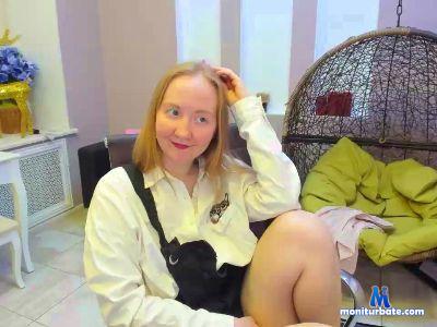 nuovogiovane cam4 bisexual performer from Republic of Italy livetouch 