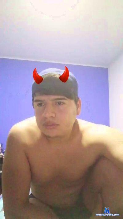 xavidickxxx cam4 bisexual performer from Republic of Colombia spinthewheel milk 