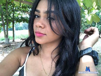 Nahomicarther cam4 bisexual performer from Republic of Colombia feet ass smoke C2C armpits squirt schoolgirl 