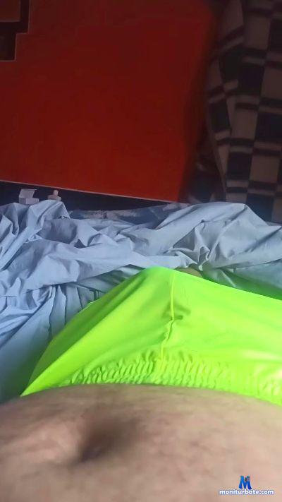 benjamin1011 cam4 straight performer from Republic of Chile  