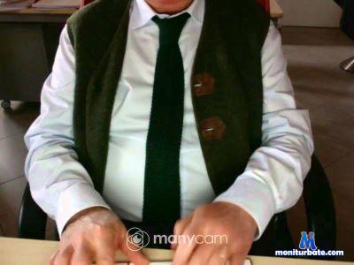 maturoporco cam4 straight performer from Republic of Italy  