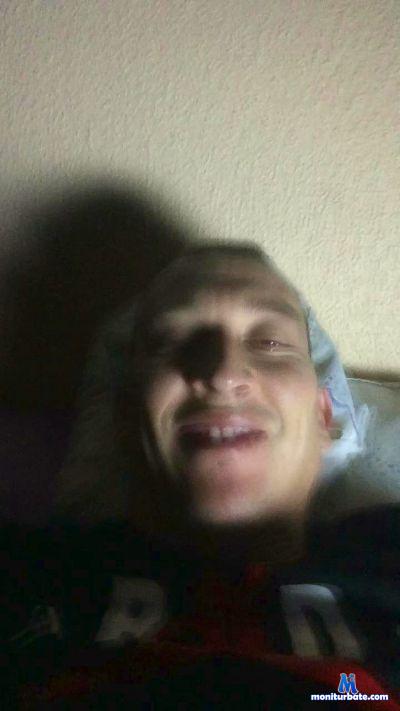 nicovalpo23 cam4 gay performer from Republic of Chile  