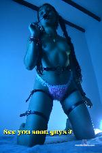 saucyzaren Camsoda livecam show performer room profile