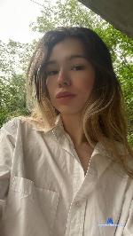 luliyui Camsoda livecam show performer room profile