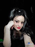 evilyn Camsoda livecam show performer room profile