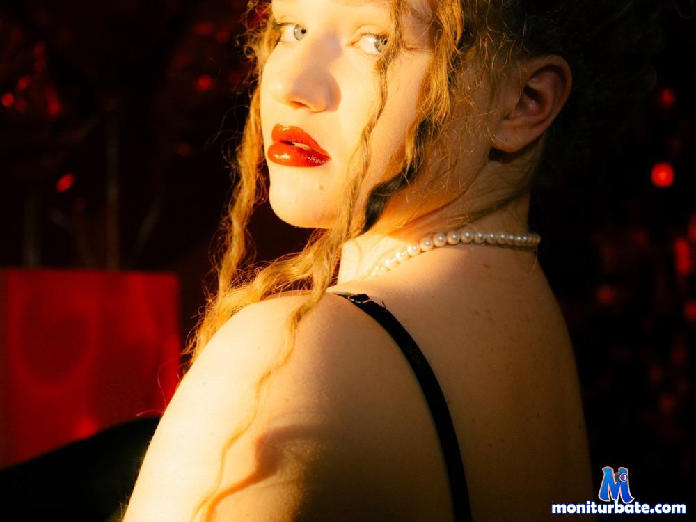 charmingnana camsoda livecam performer profile