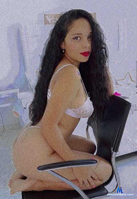 valery-01 Camsoda performer 