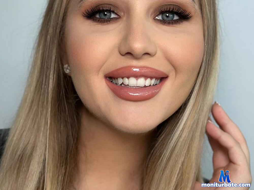 l3xxya camsoda livecam performer profile