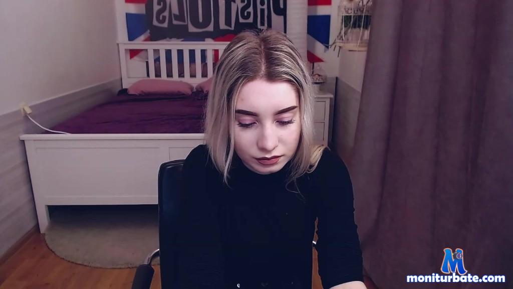 livelyfavel camsoda livecam performer profile