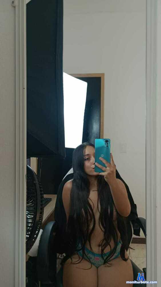 mia-cupper camsoda livecam performer profile