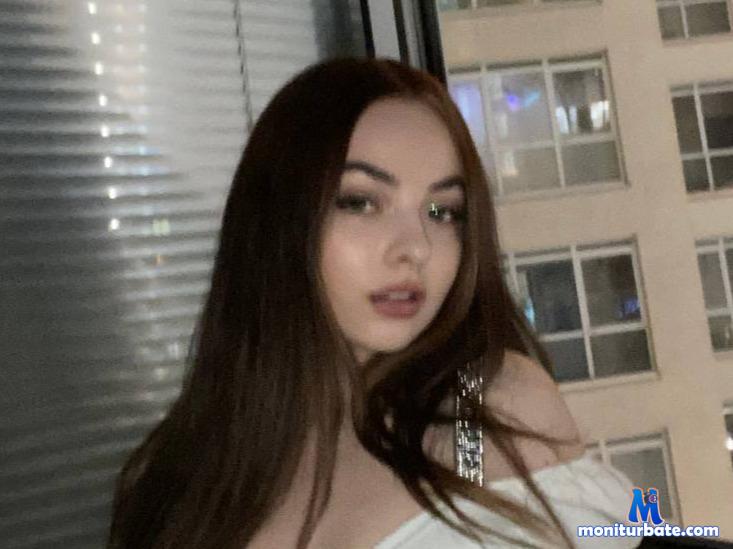 skylarwhitee camsoda livecam performer profile