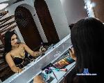 laura-honeyyy Camsoda livecam show performer room profile