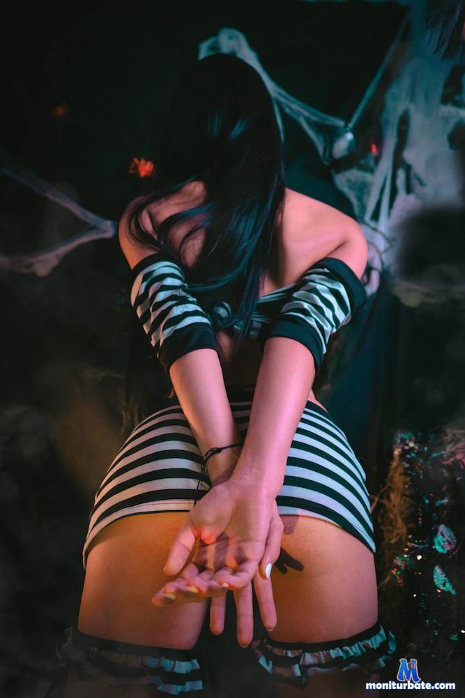 cloeferrer camsoda livecam performer profile