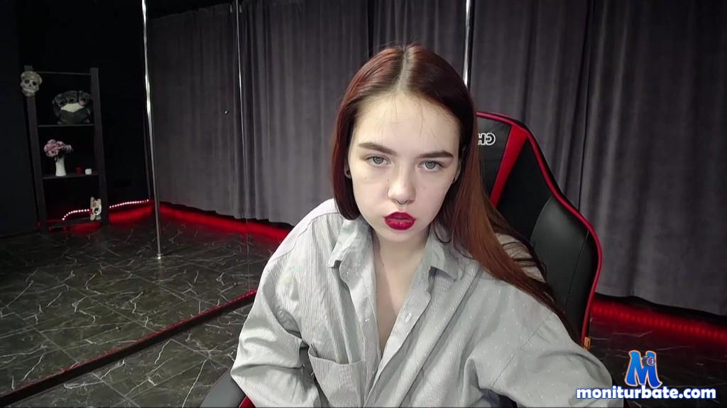 britahaig Camsoda performer cum feet teen college redhead