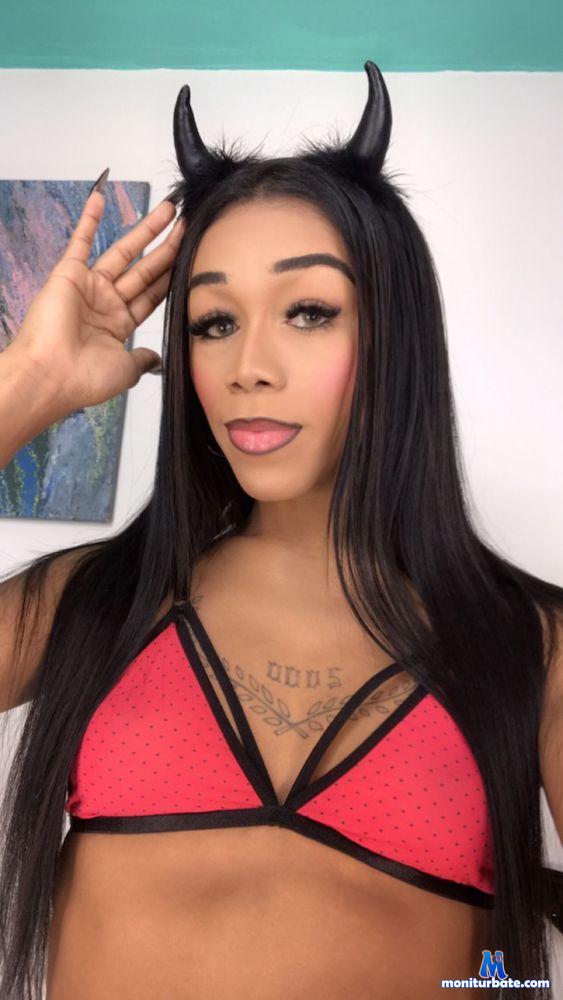 estefany-xhot camsoda livecam performer profile