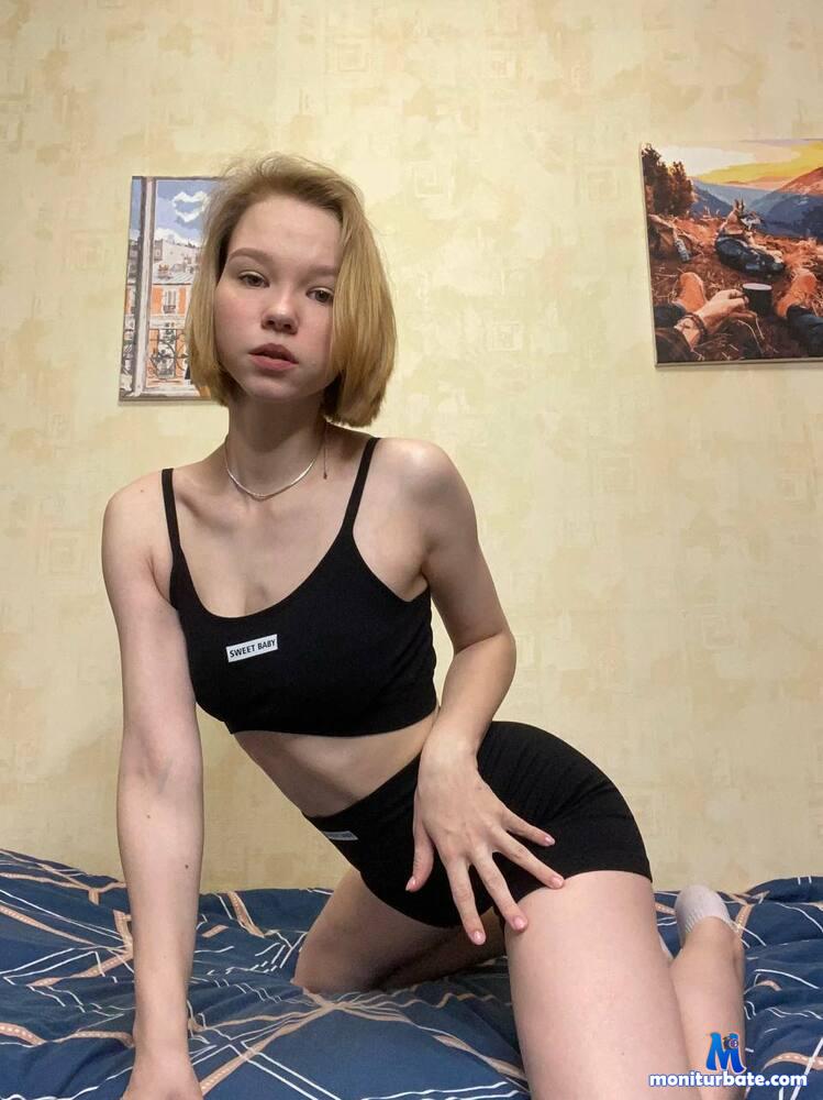 mia-loveu camsoda livecam performer profile