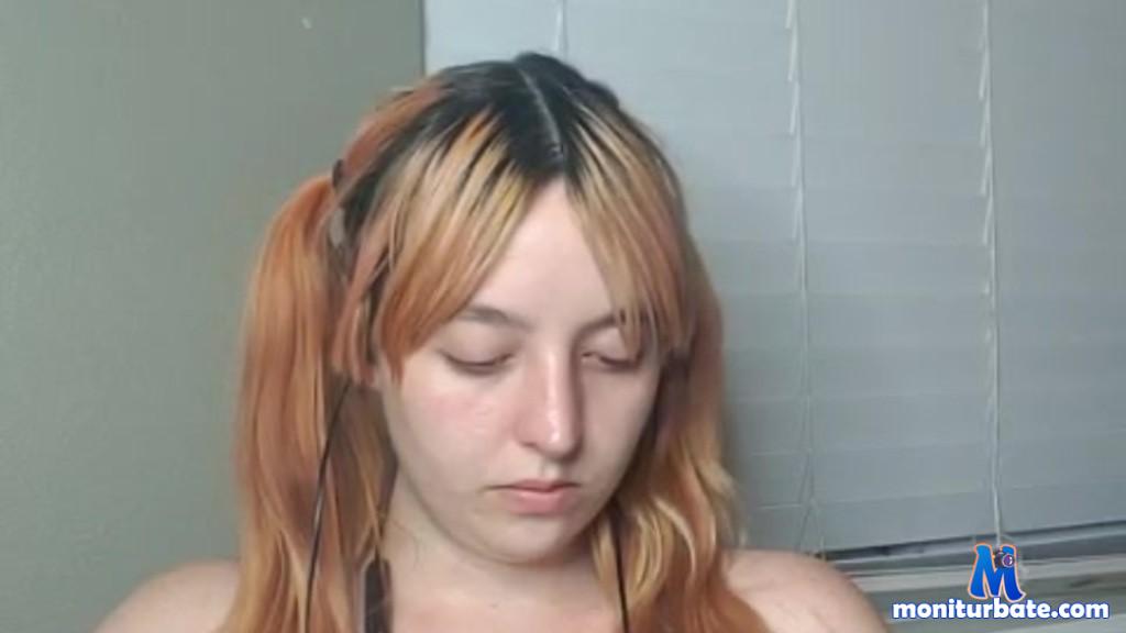 harleytodd Camsoda performer toys dildo masturbation small-tits big-ass amateur redhead bbw hairy-pussy gaming