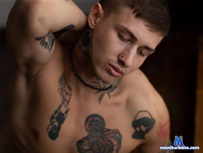 ericholidays camsoda livecam performer profile