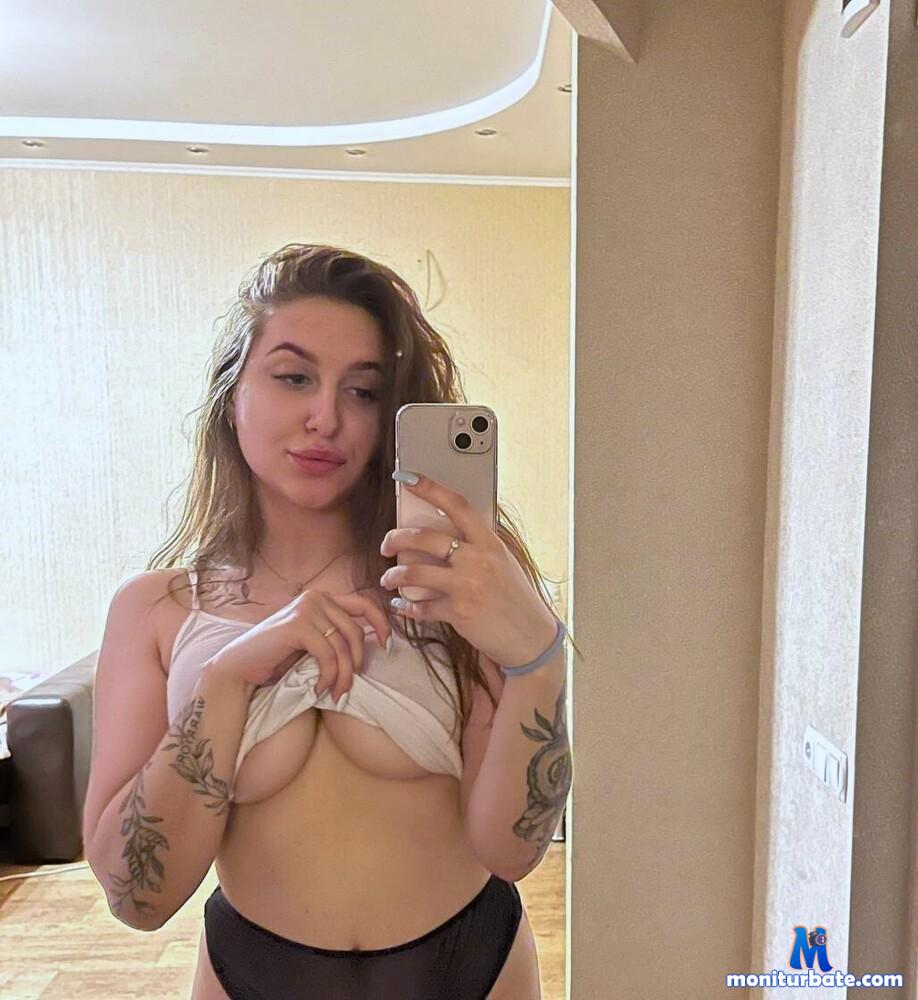 ellielawson camsoda livecam performer profile
