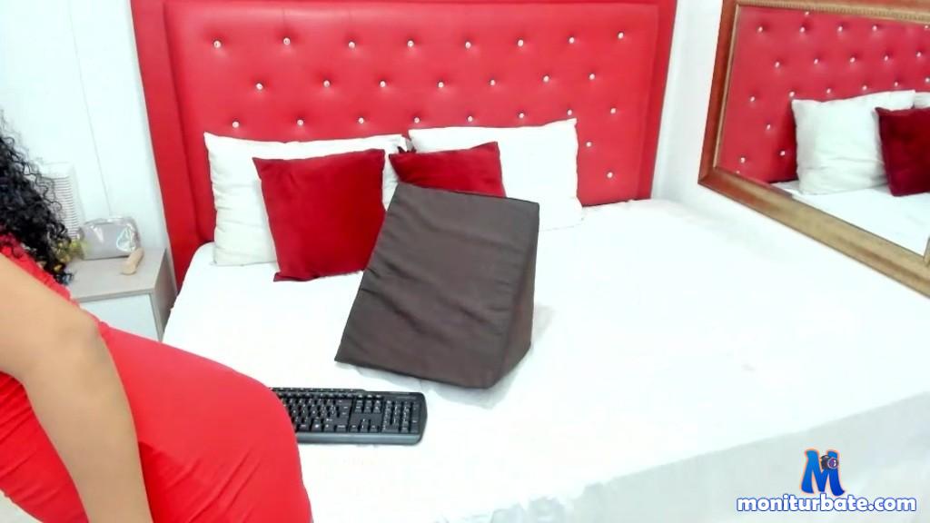 emmacurly-1 camsoda livecam performer profile